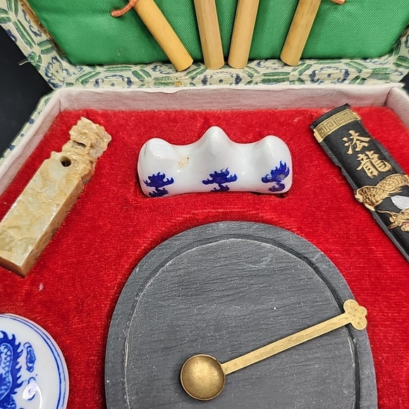 Chinese Calligraphy Set - Picture 7 of 14